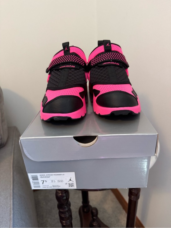 Jordan Shoes - Authentic Jordan Slip-On Sneakers in Hot Pink and Black